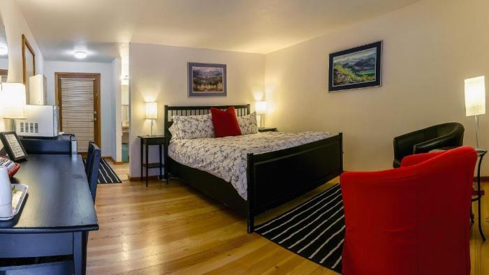 Resort Springs Ashland
